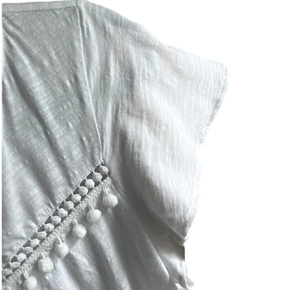 Lilly Pulitzer White Florabelle Knit Embroidery Flutter Sleeve Top Size Medium - Picture 7 of 10